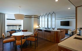 The Westin Detroit Metropolitan Airport